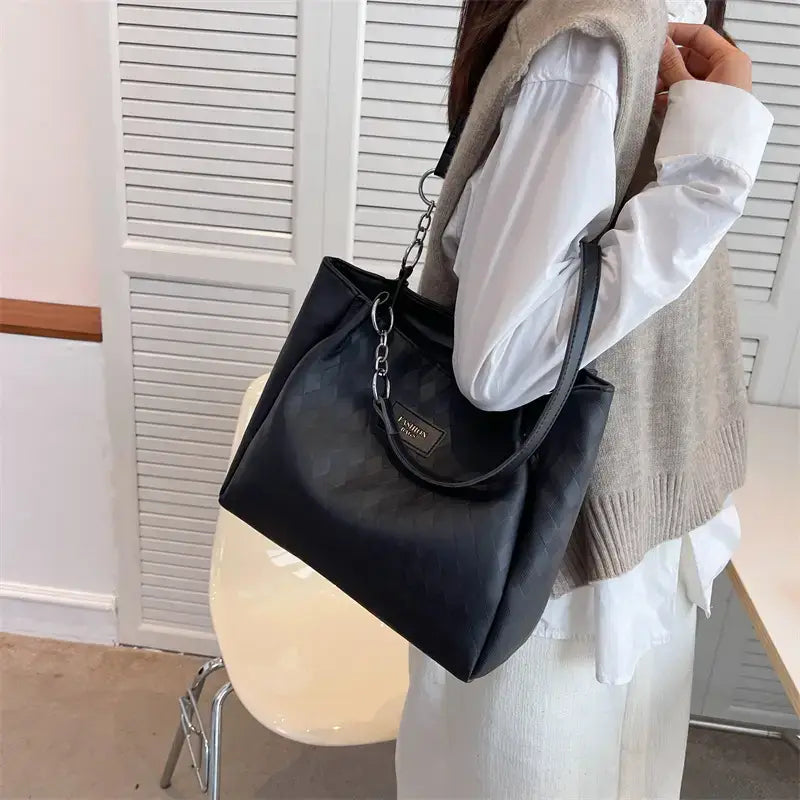 Women large  capacity  shoulder tote bag